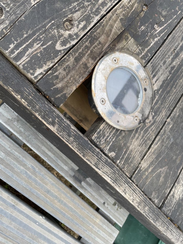 ウッドデッキやカーポート、台風来た時保険会社によって厳しい