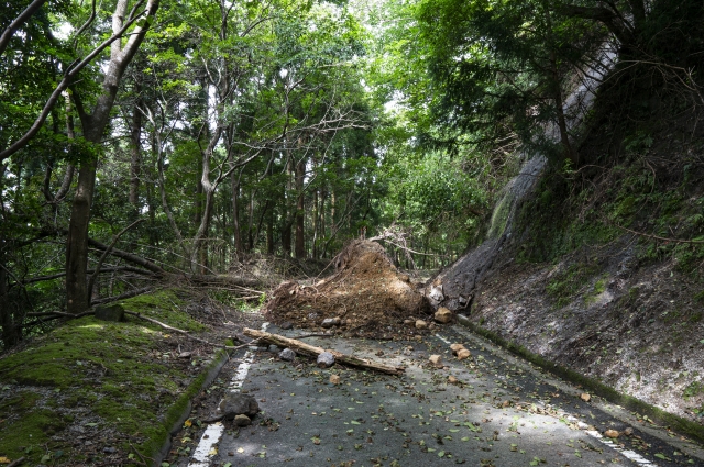 台風4号九州の長崎に上陸 高知県でも土砂災害の被害多数